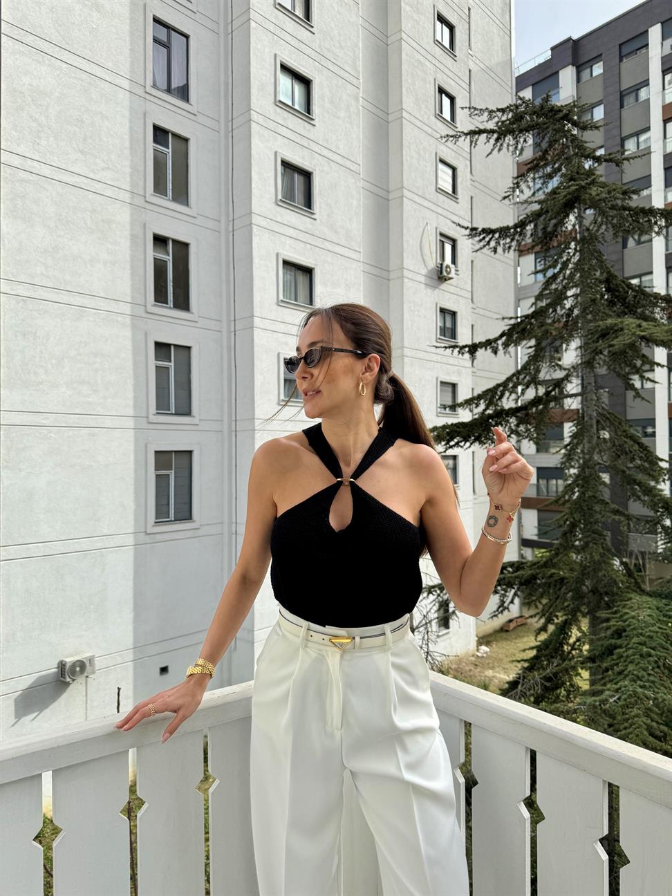 Siyah Gold Aksesuar Merserize Bluz