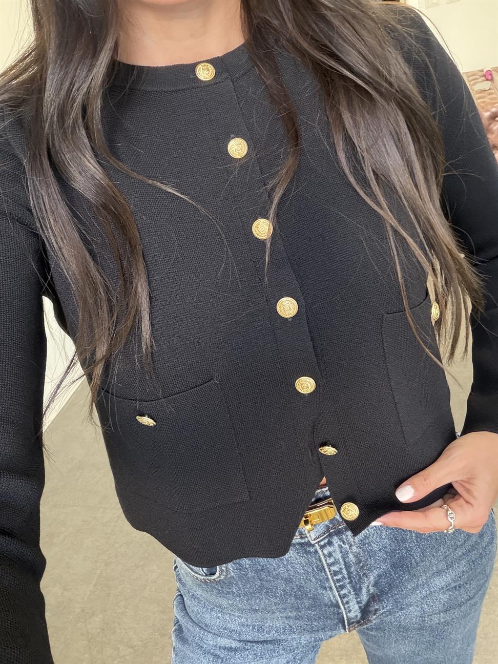 Siyah Gold Düğmeli Cepli Hırka