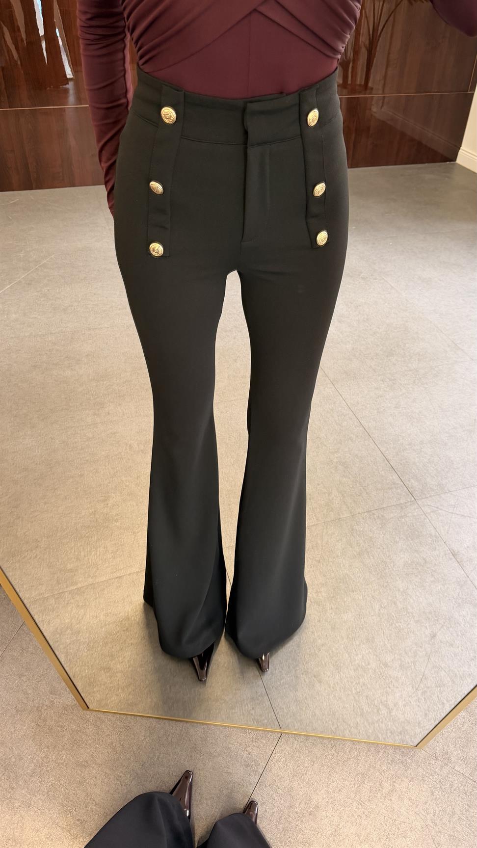 Siyah Gold Düğmeli İspanyol Paça Kumaş Pantolon
