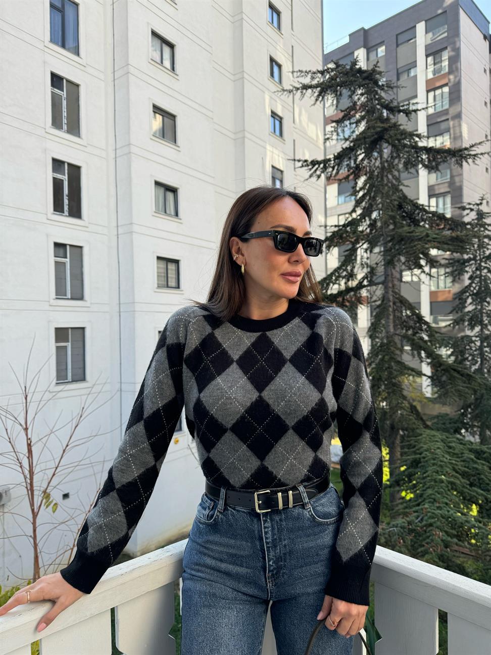 Siyah-Gri Baklava Desen Kazak