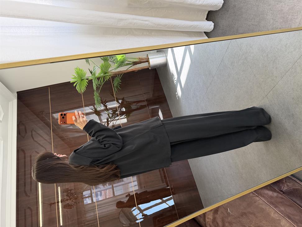 Siyah İkili Modal Tasarım Takım