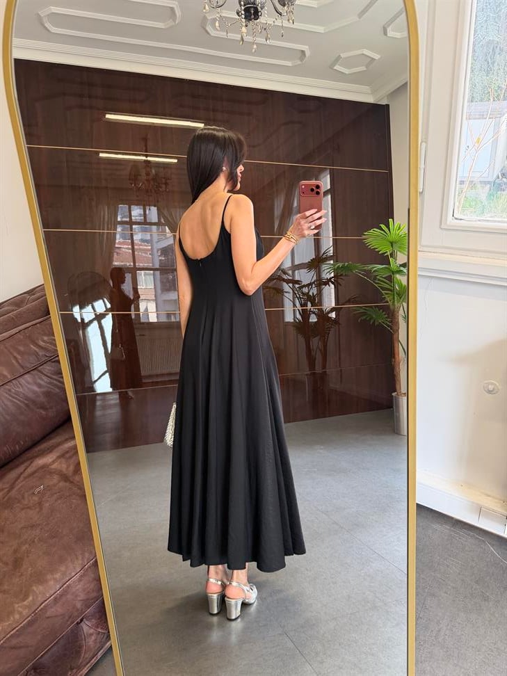 Siyah İp Askılı Etek Ucu Volanlı  Elbise