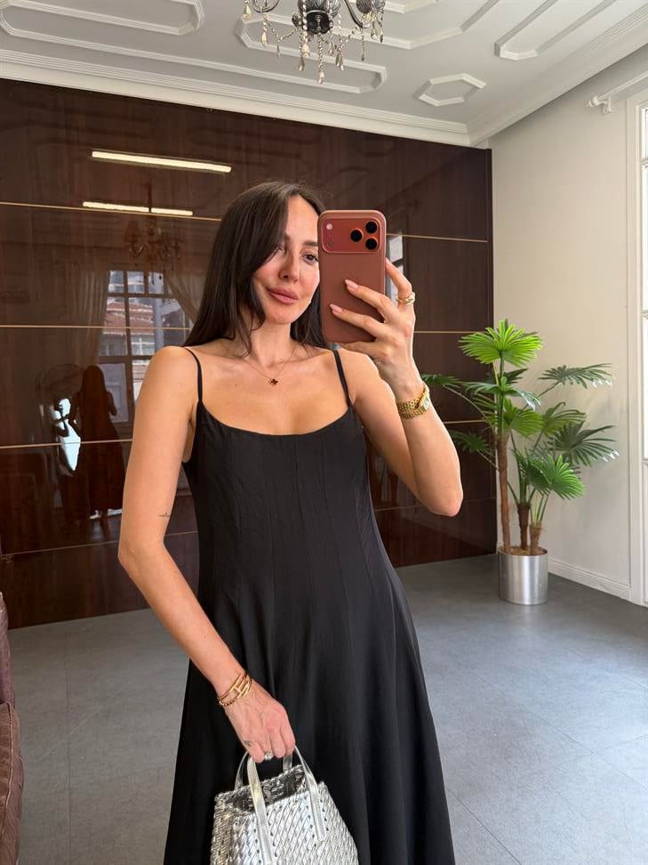 Siyah İp Askılı Etek Ucu Volanlı  Elbise