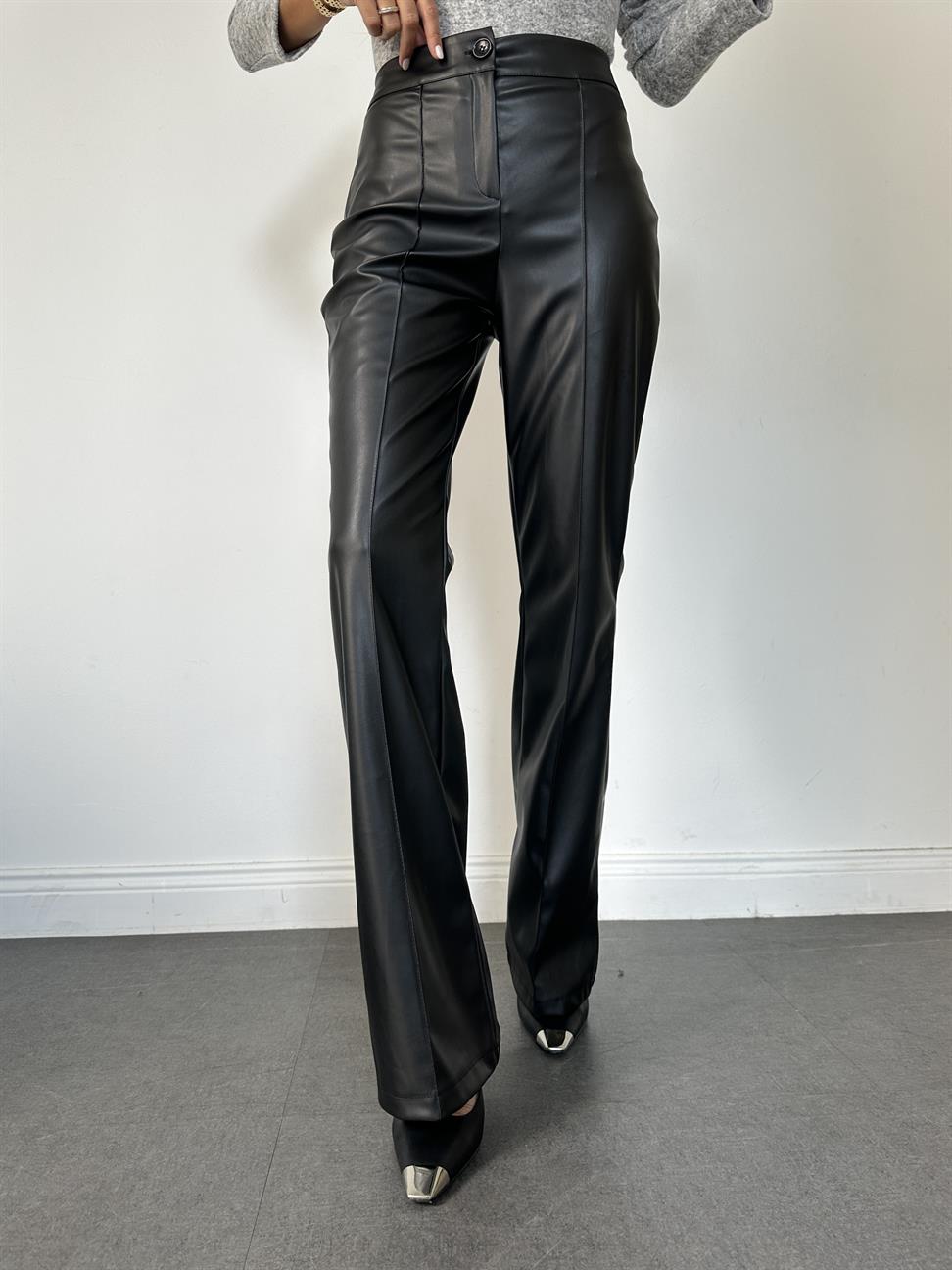 Siyah İspanyol Paça Deri Pantolon