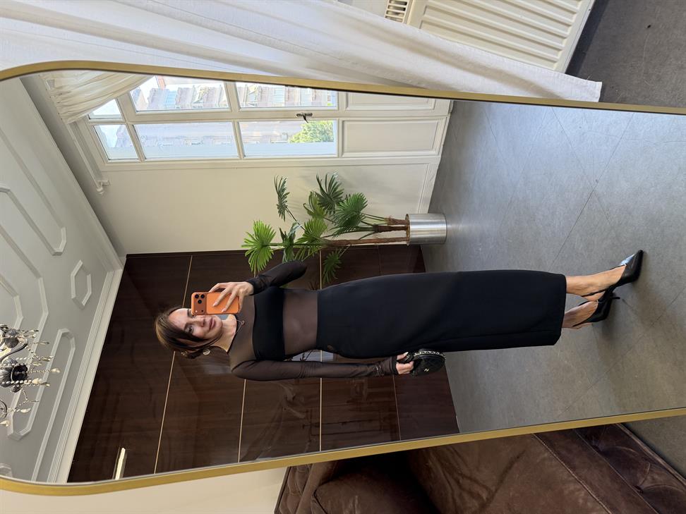 Siyah Kalp Detay Yırtmaçlı Etek