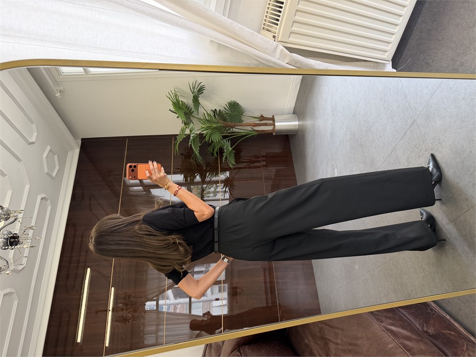 Siyah Kancalı Wide Leg Kumaş Pantolon
