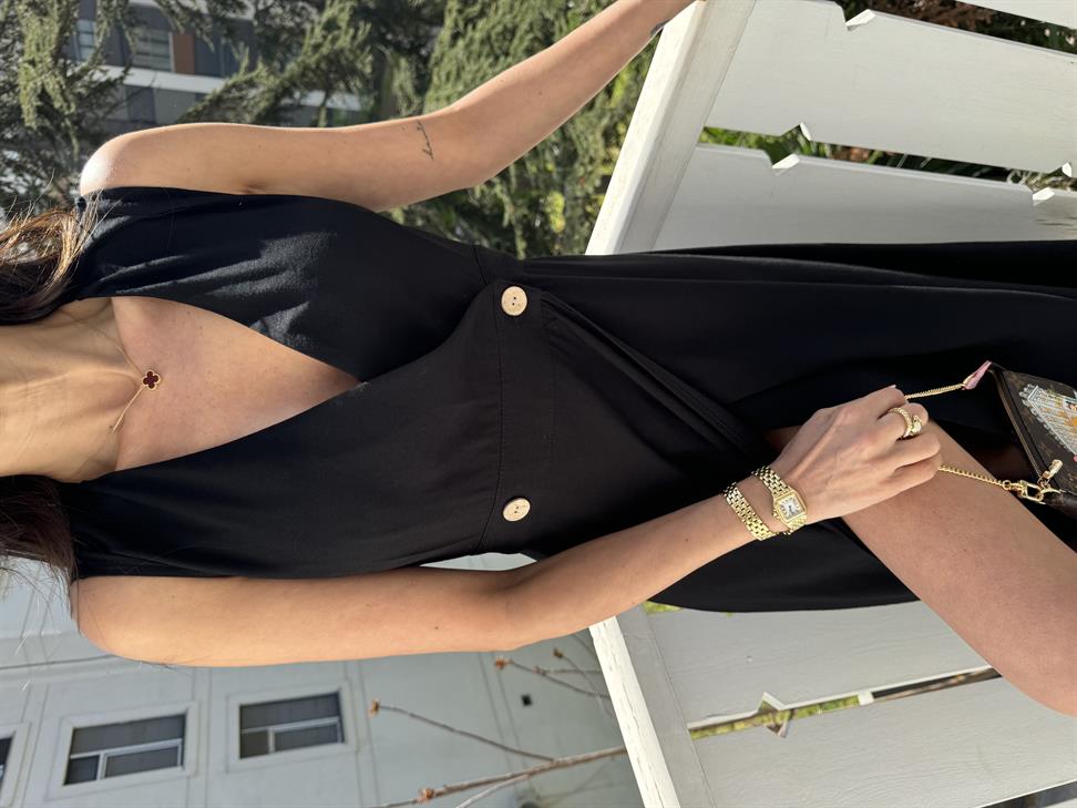 Siyah Düğmeli Uzun Elbise