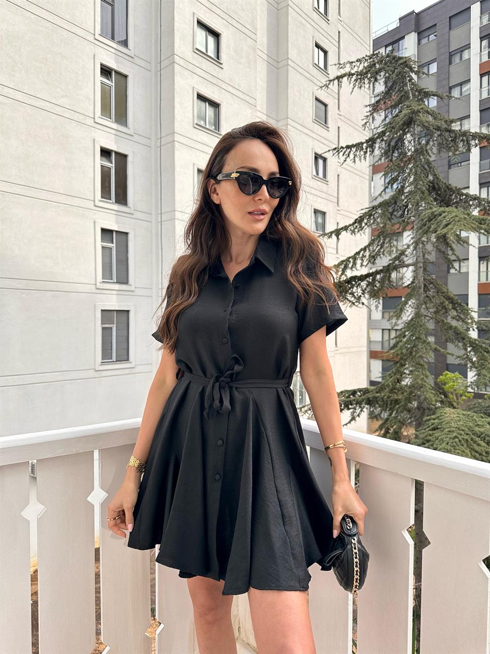 Siyah Kısa Kollu Kuşak Bağlamalı Kısa Elbise