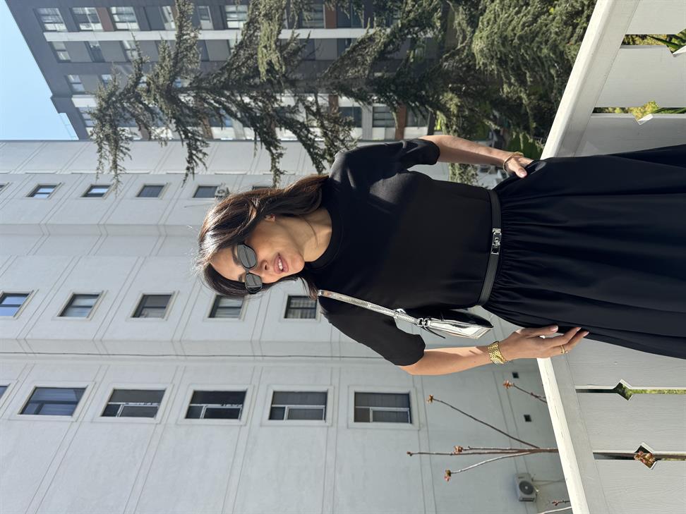 Siyah Kısa Kollu Poplin Midi Elbise