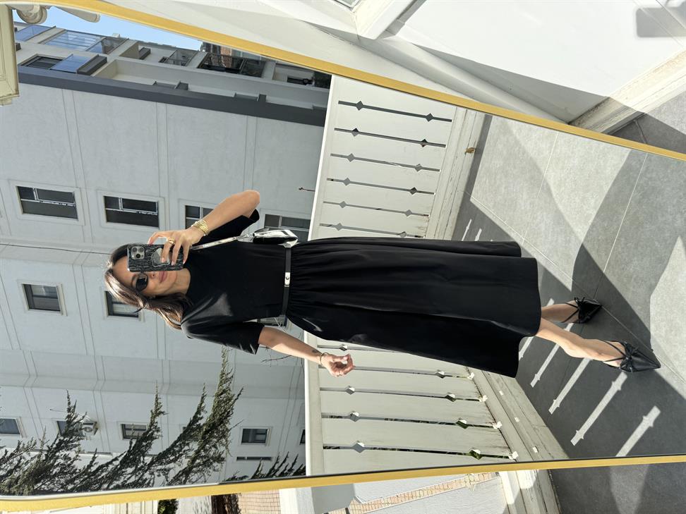 Siyah Kısa Kollu Poplin Midi Elbise