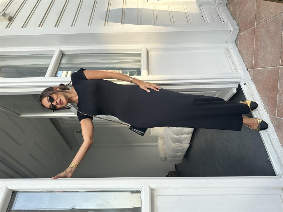 Siyah Kısa Kollu Uzun Elbise