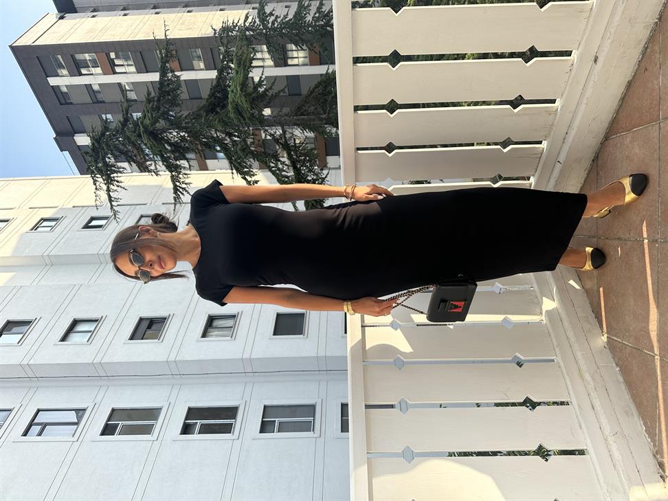 Siyah Kısa Kollu Uzun Elbise