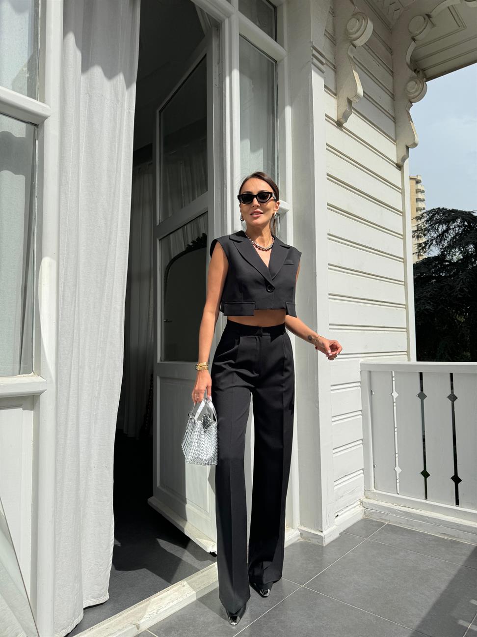 Siyah Kısa Yelekli Palazzo Takım