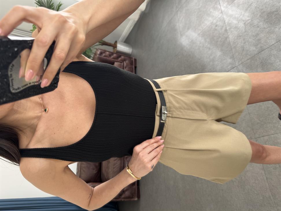 Siyah Kolsuz İnce Dokulu Triko Bluz