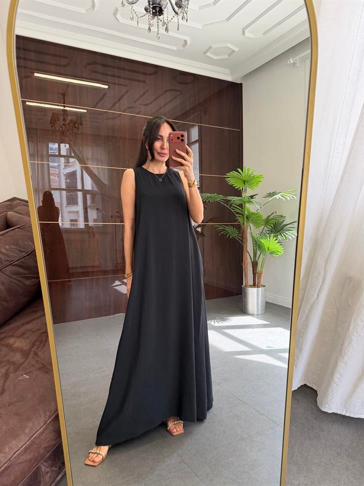 Siyah Kolsuz Uzun Elbise