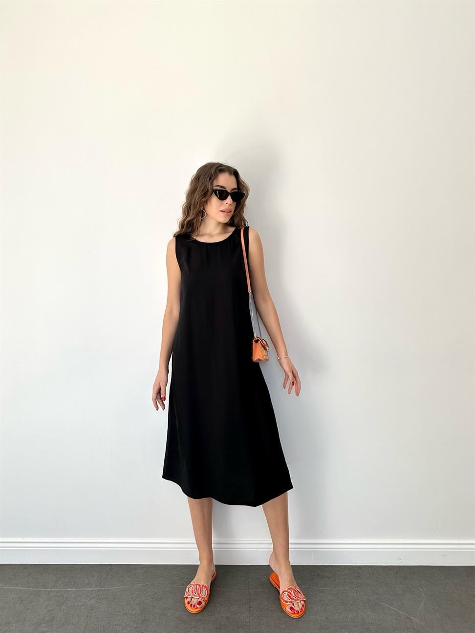 Siyah Kolsuz Uzun Elbise