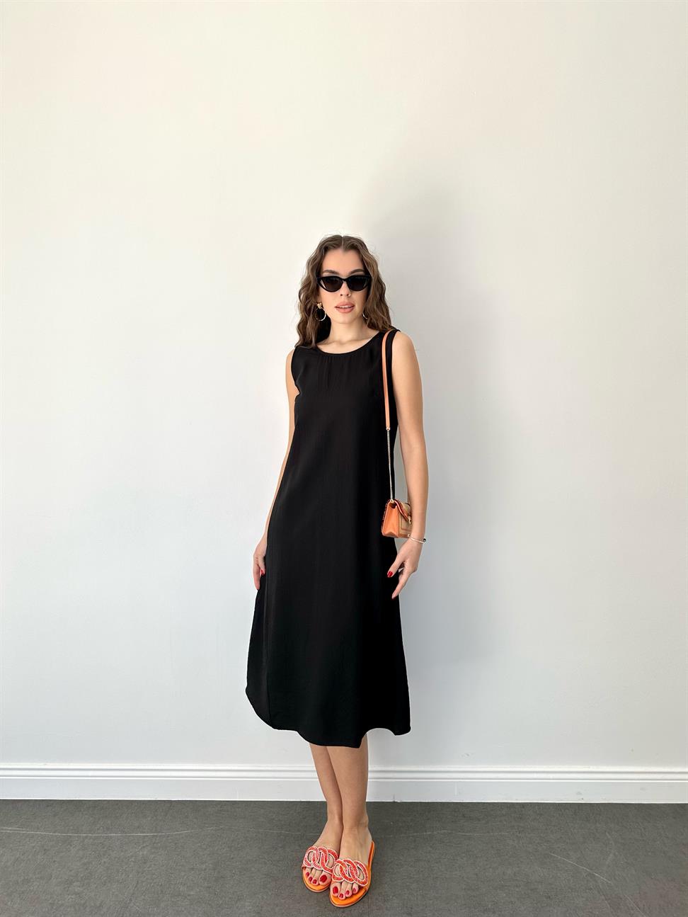 Siyah Kolsuz Uzun Elbise