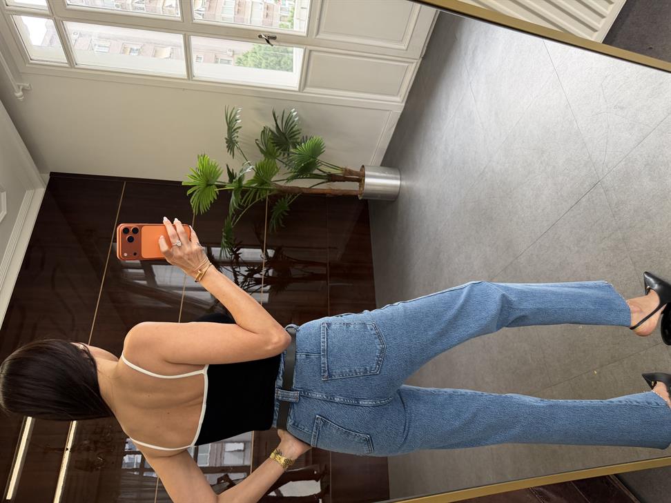 Siyah Kontrast Şeritli Askılı Top