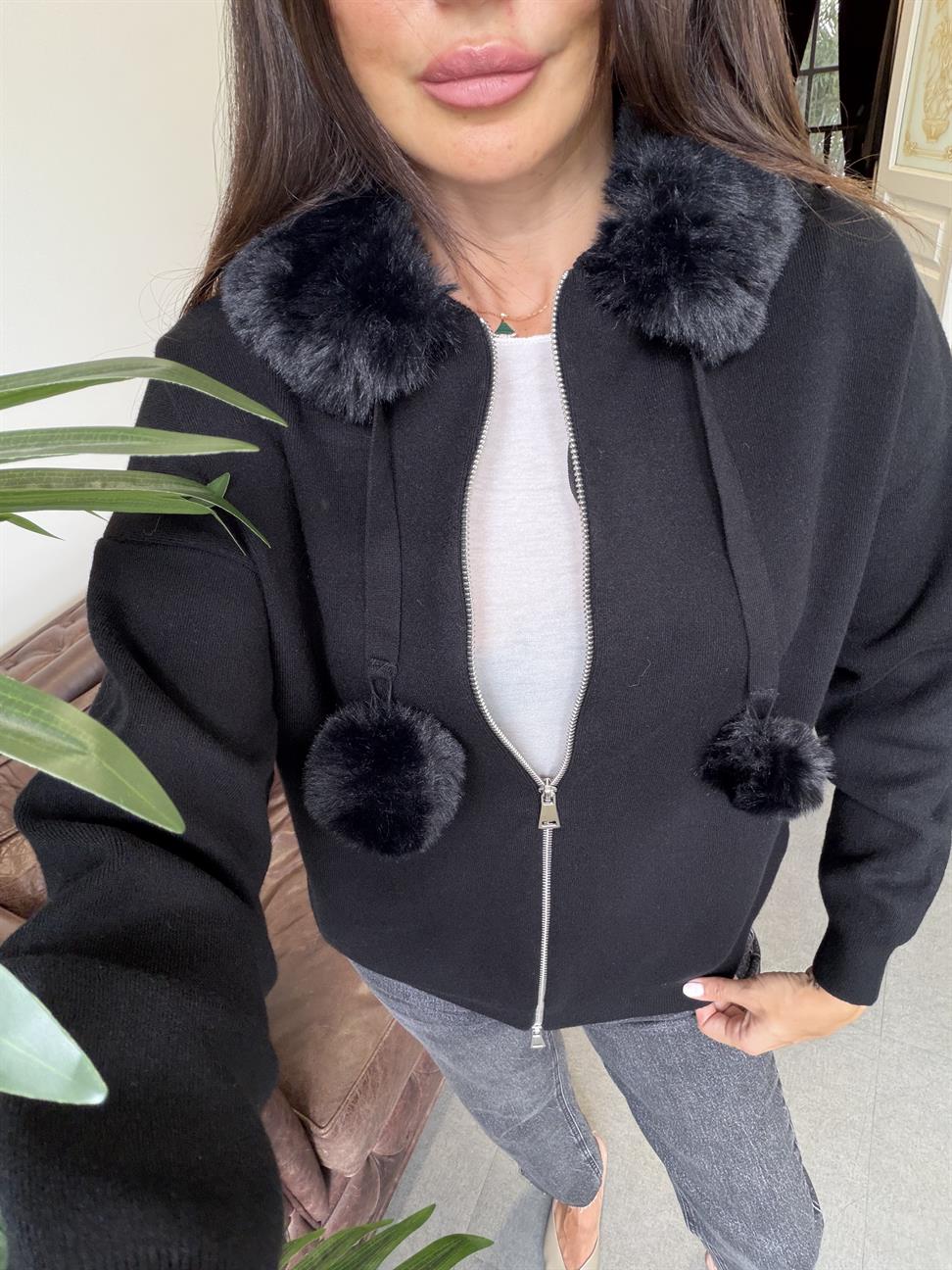 Siyah Korsman Kürklü Fermuarlı Kazak