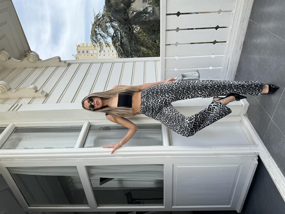Siyah Leopar Straight Jean