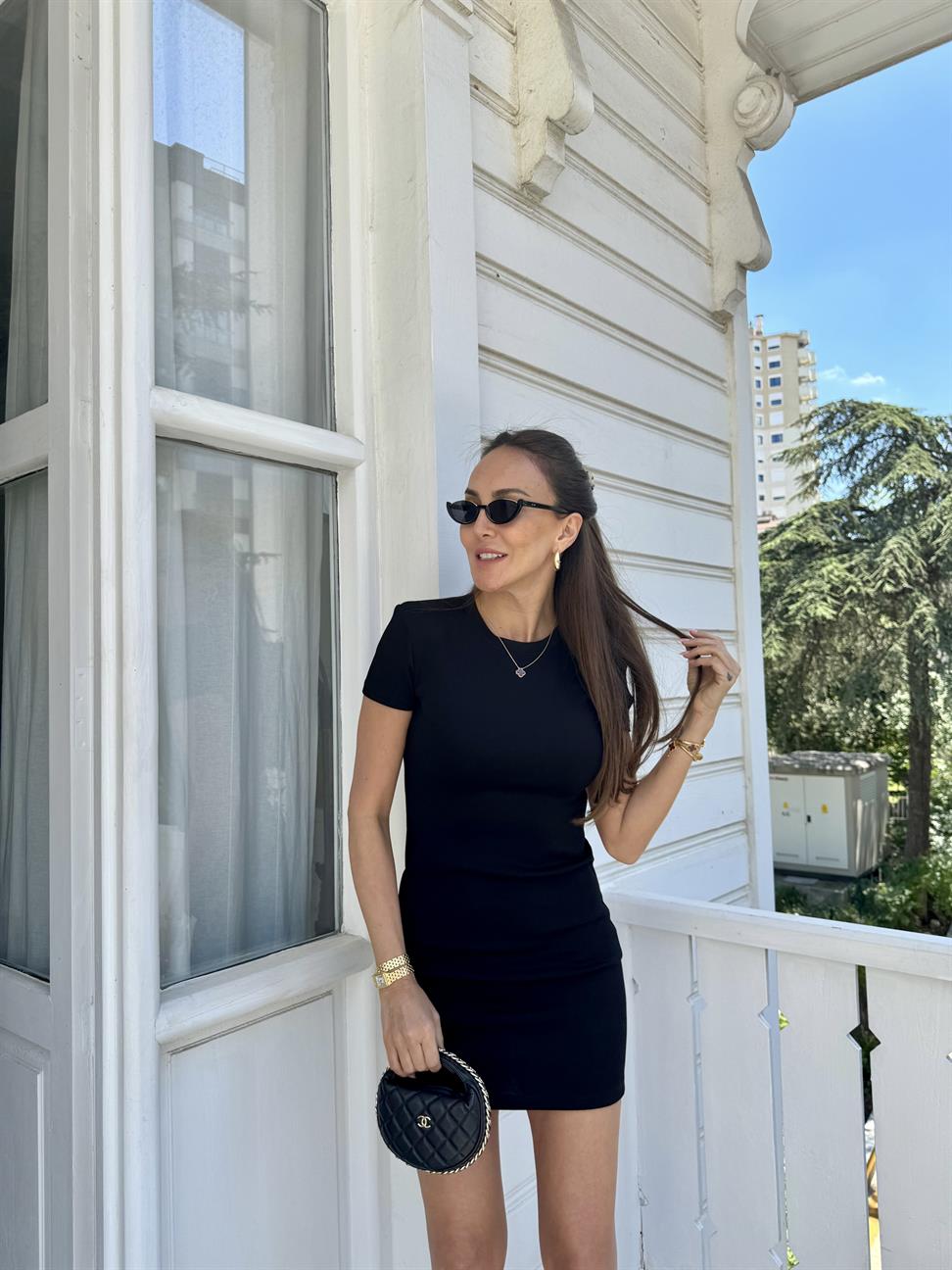 Siyah Mini Likralı Elbise