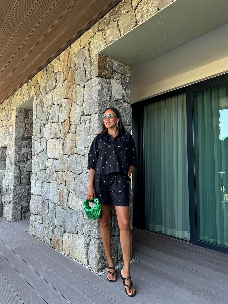 Siyah Mini Taş İşleme Şortlu Takım