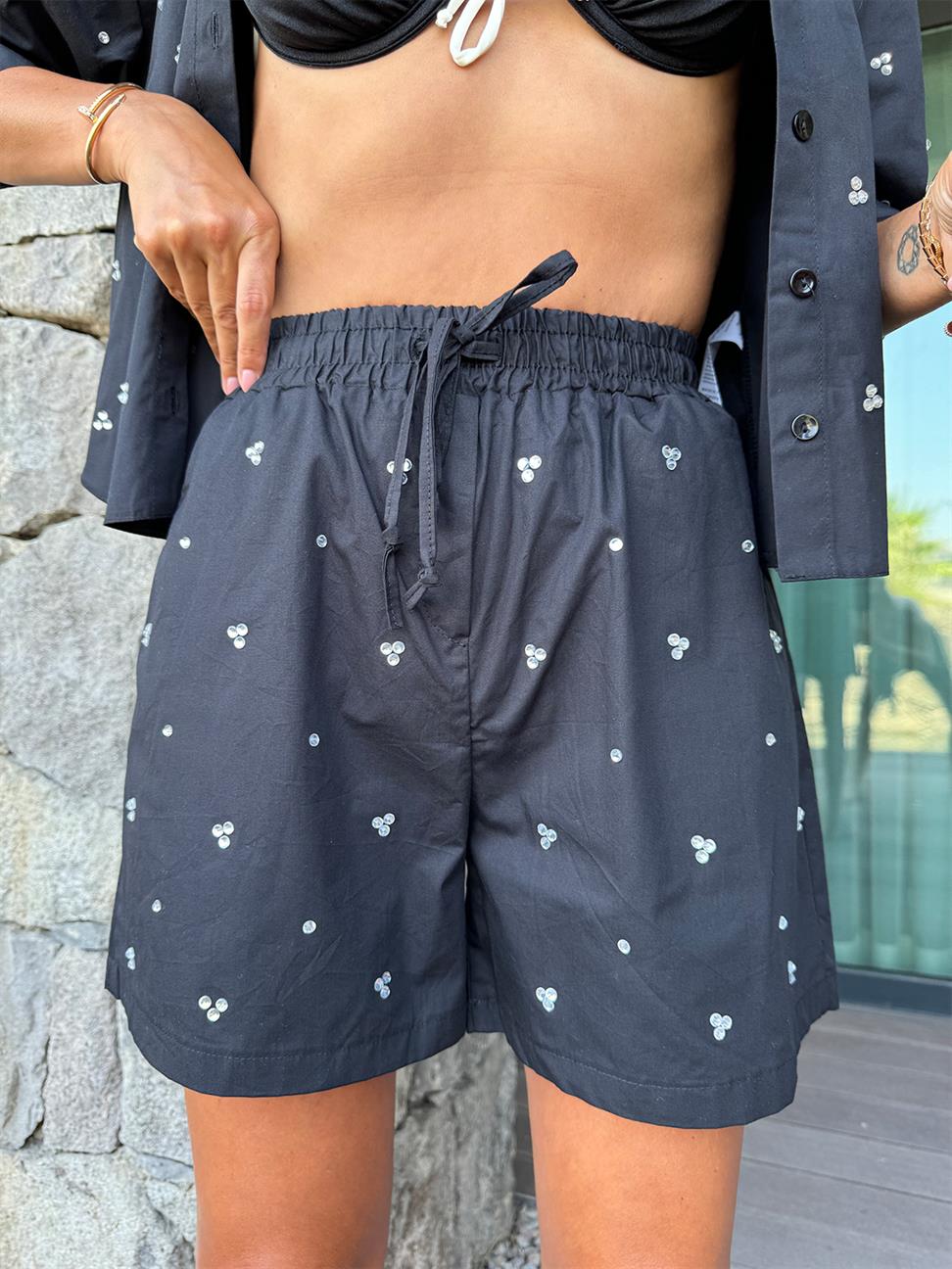 Siyah Mini Taş İşleme Şortlu Takım