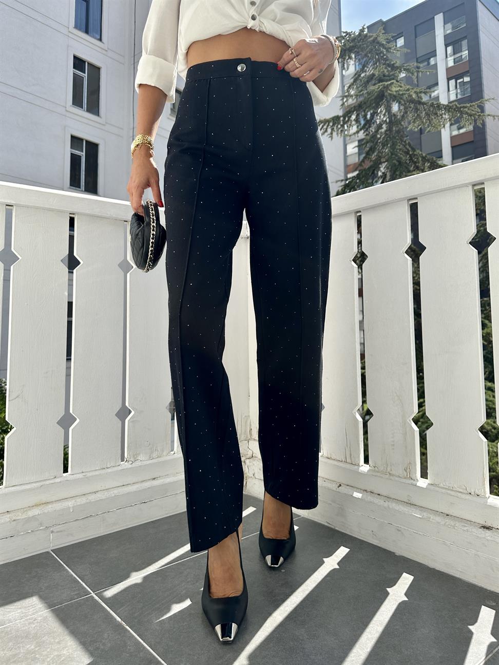 Siyah Minik Taş İşlemeli Jean Pantolon