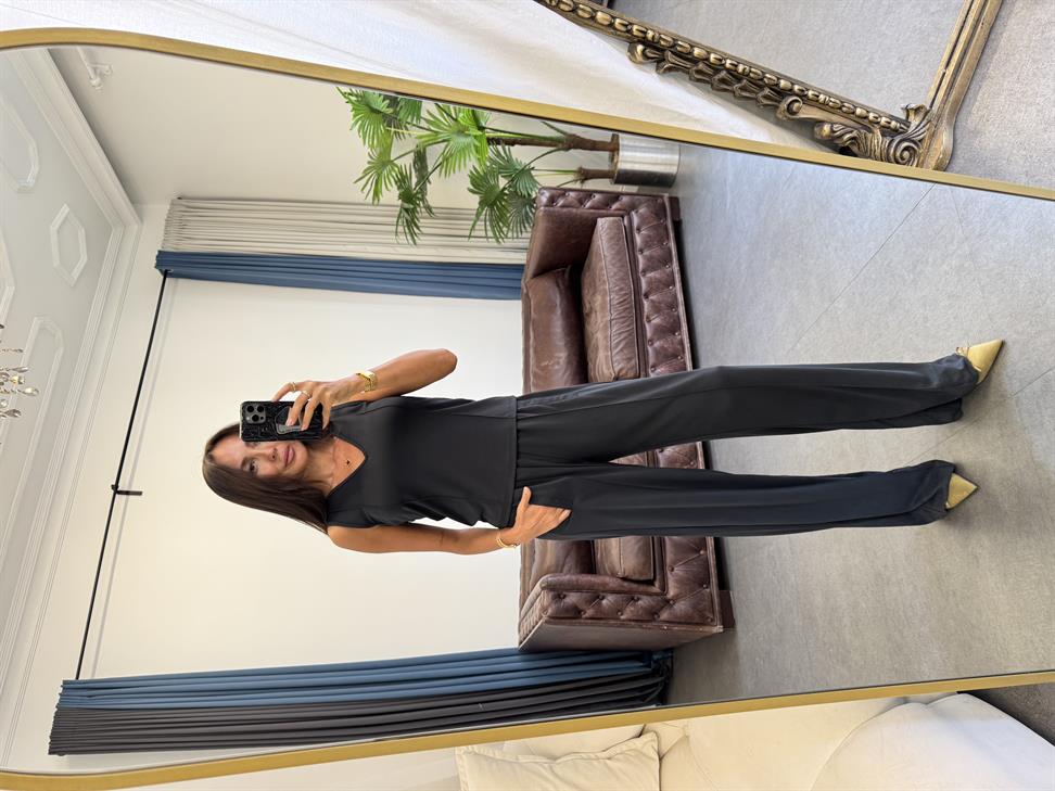 Siyah Modal Kumaş Kolsuz Bluz Pantolon Takım