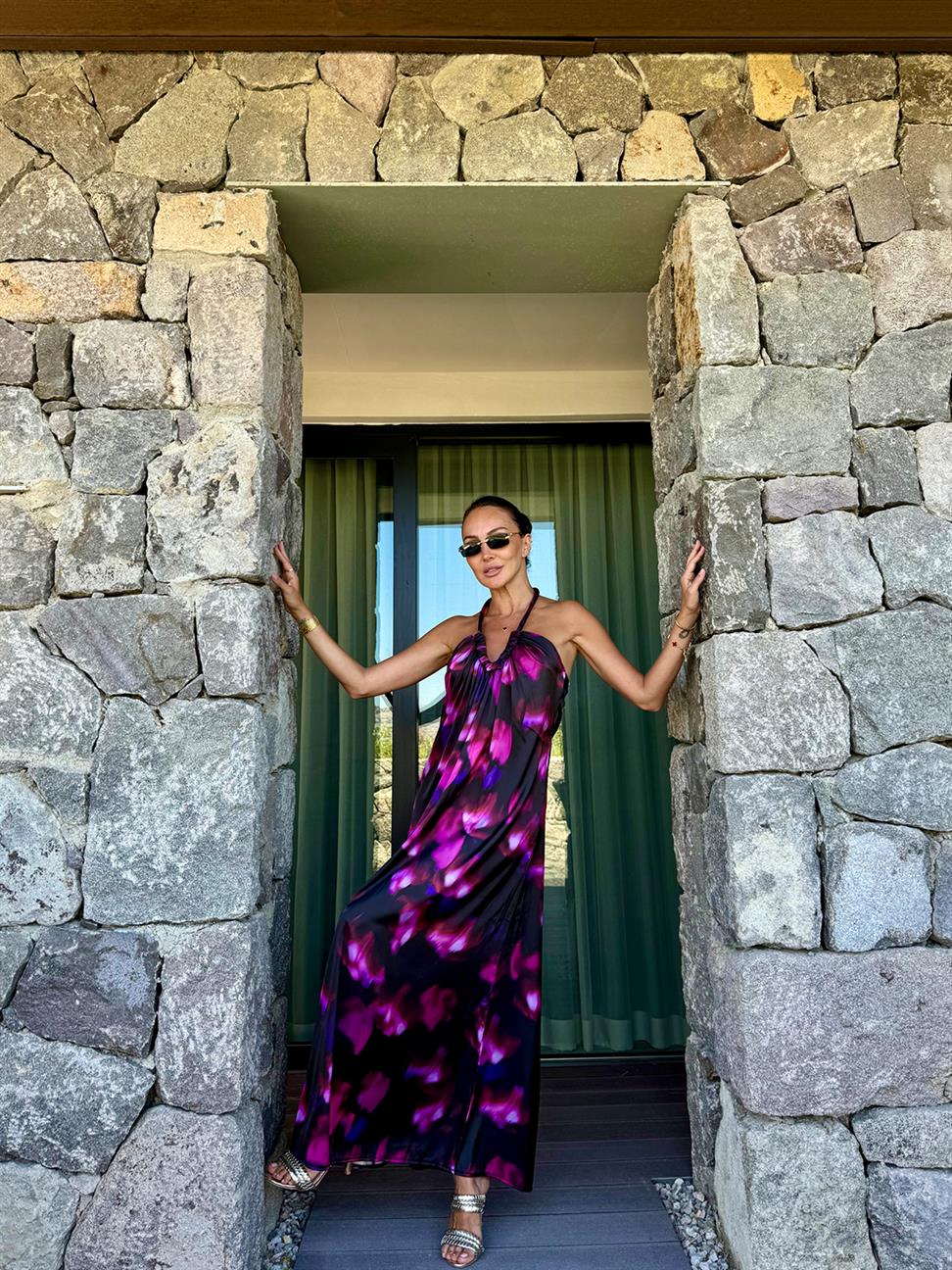 Siyah Mor Desenli Maxi Elbise