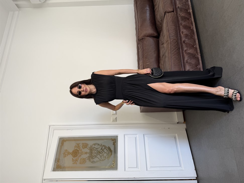 Siyah Omzu Vatka Detay Uzun Elbise