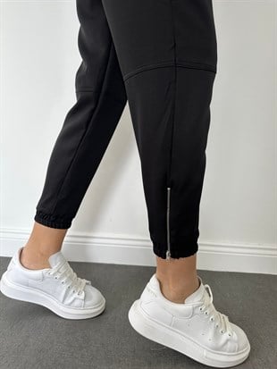 Siyah Paçası Lastikli Eşofman