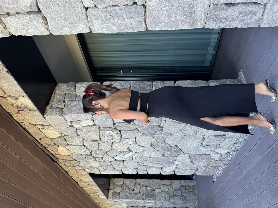 Siyah Pencere Tasarımlı Kadın Elbise