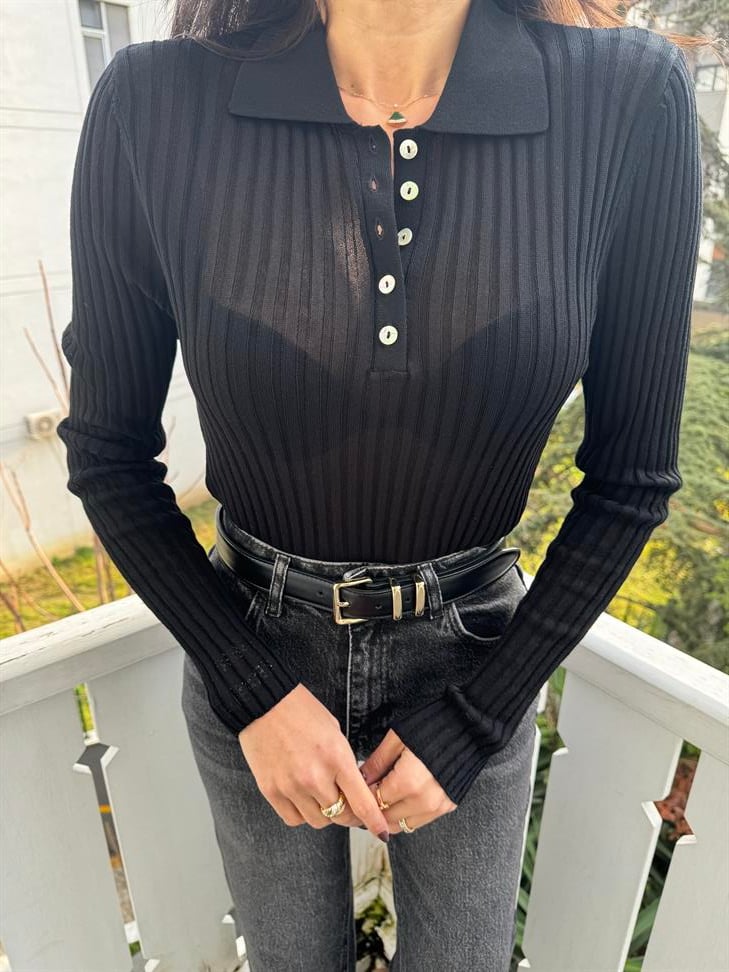 Siyah Polo Yaka Düğmeli İnce Triko Kazak