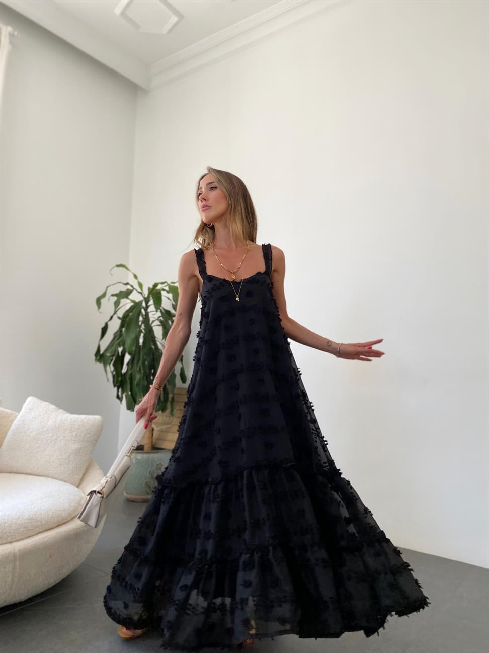 Siyah Rose İp Askılı Elbise