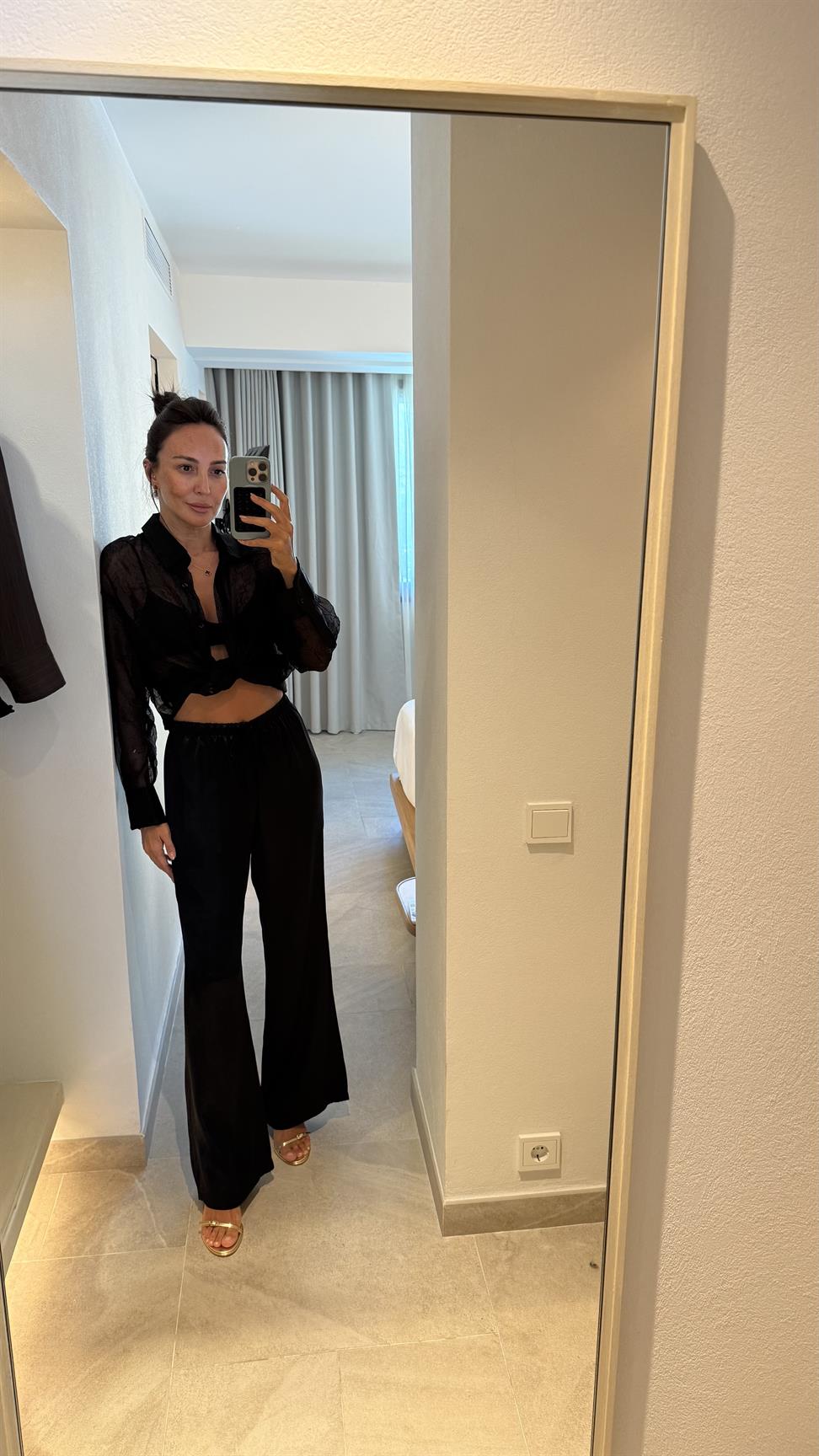 Siyah Saten Bağcıklı Kumaş Pantolon