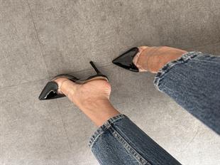 Siyah Şeffaf Tasarımlı Topuklu Terlik