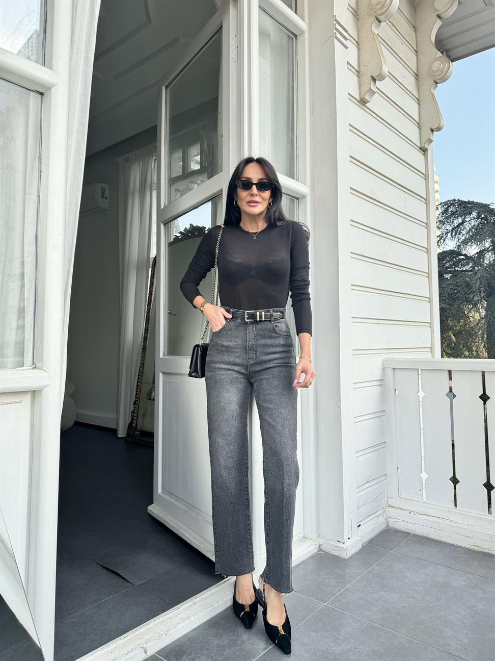 Siyah Sıfır Yaka Yarı Transparan Bluz