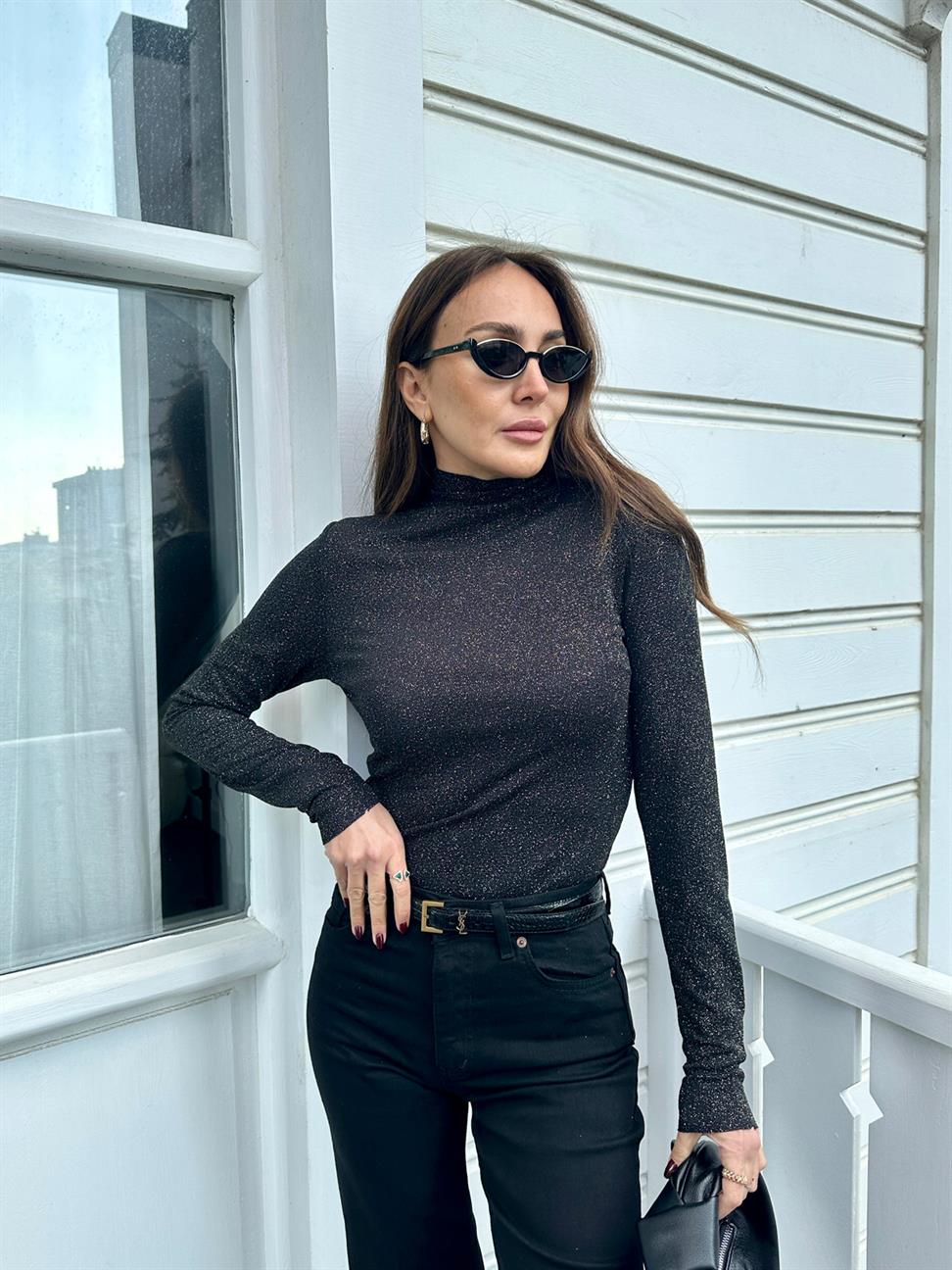 Siyah Simli Yarım Balıkçı Degaje Bluz