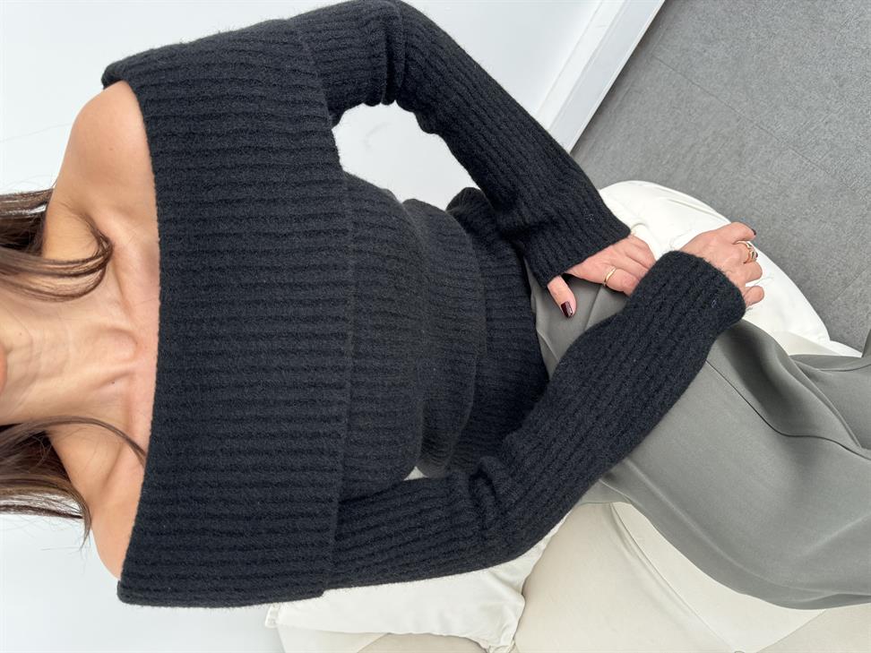 Siyah Soft Doku Bardot Yaka Fitilli Kazak