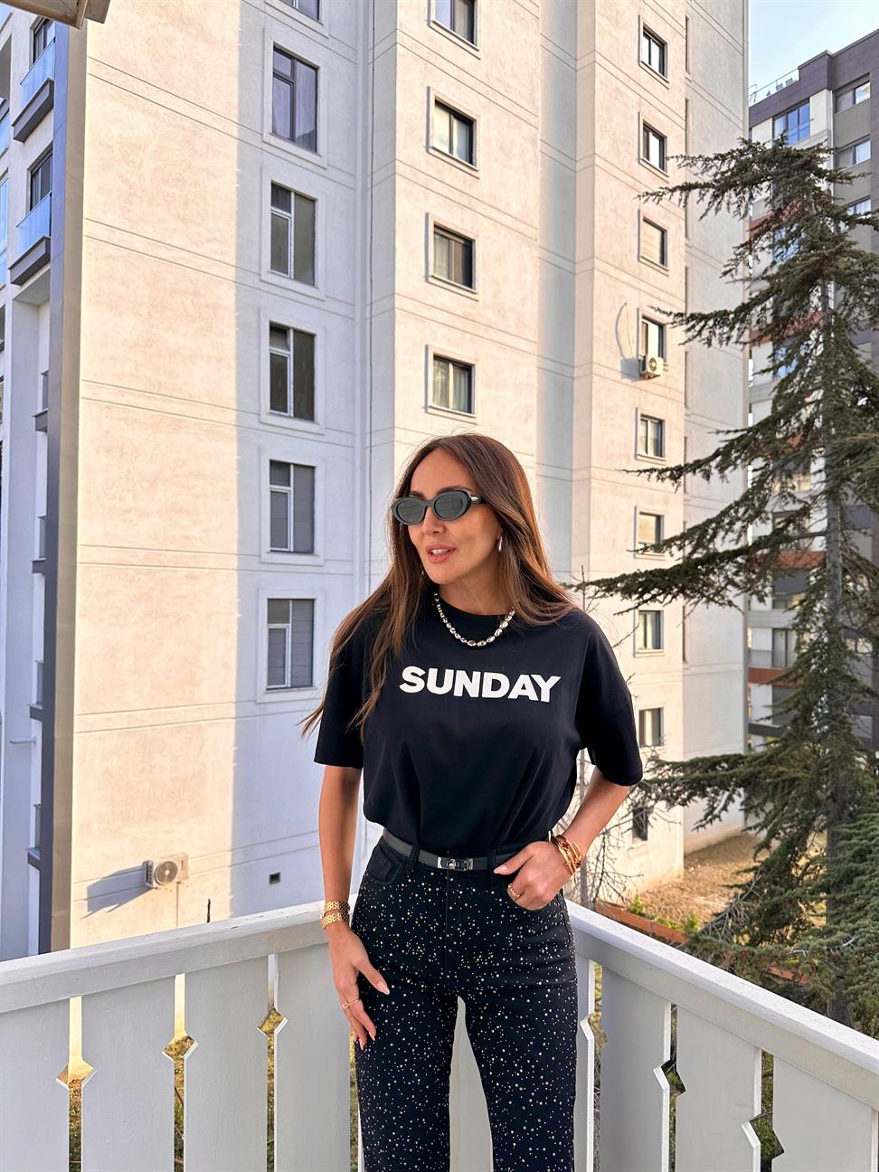 Siyah Sunday Tshirt