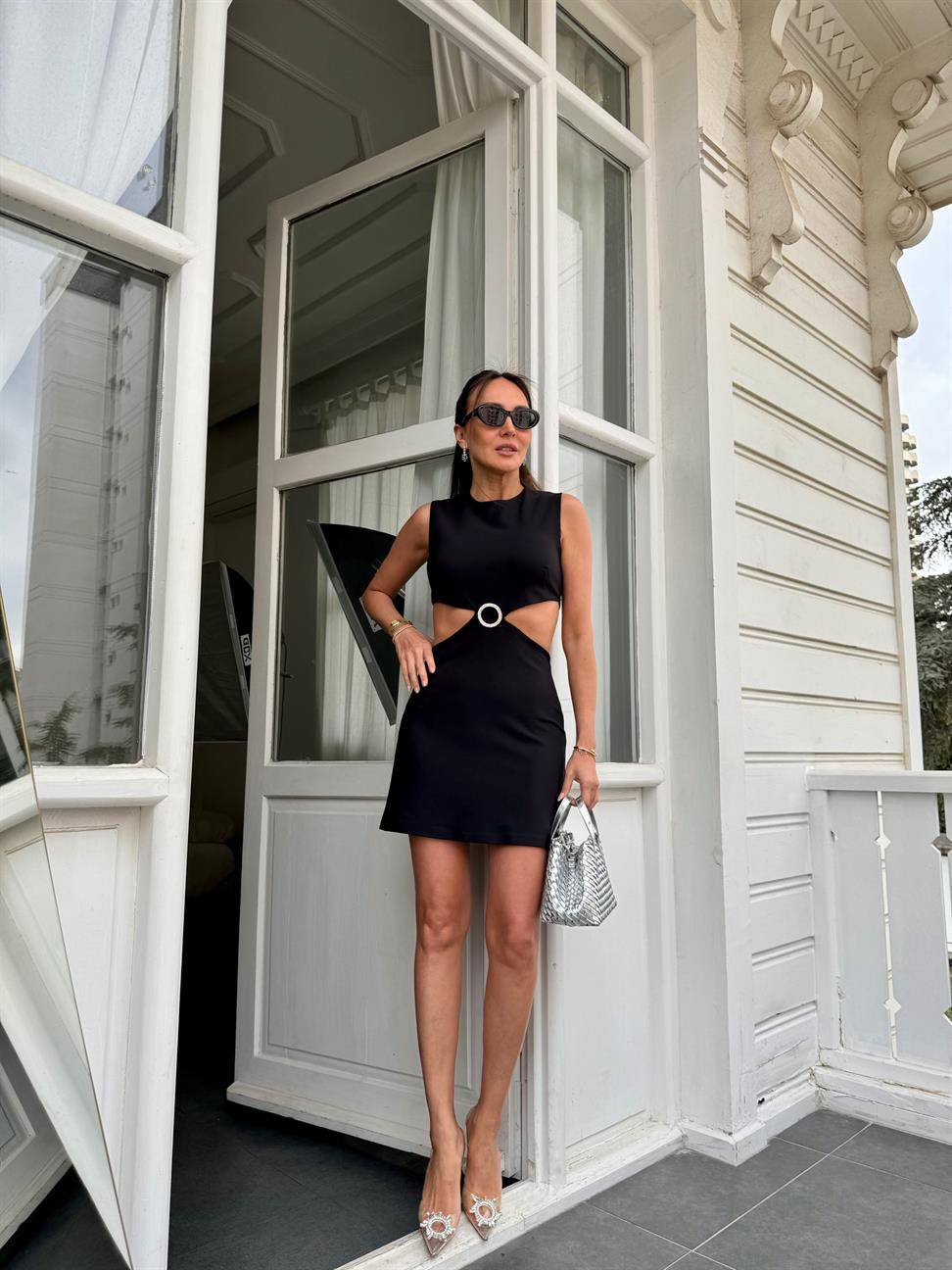 Siyah Taş Aksesuar Detay Mini Elbise