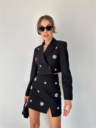 Siyah Taş Detaylı Crop Ceket