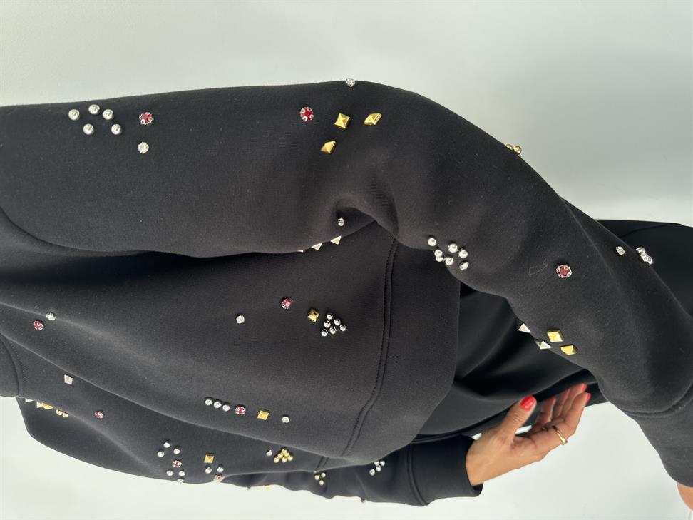 Siyah Taşlı Sweatshirt