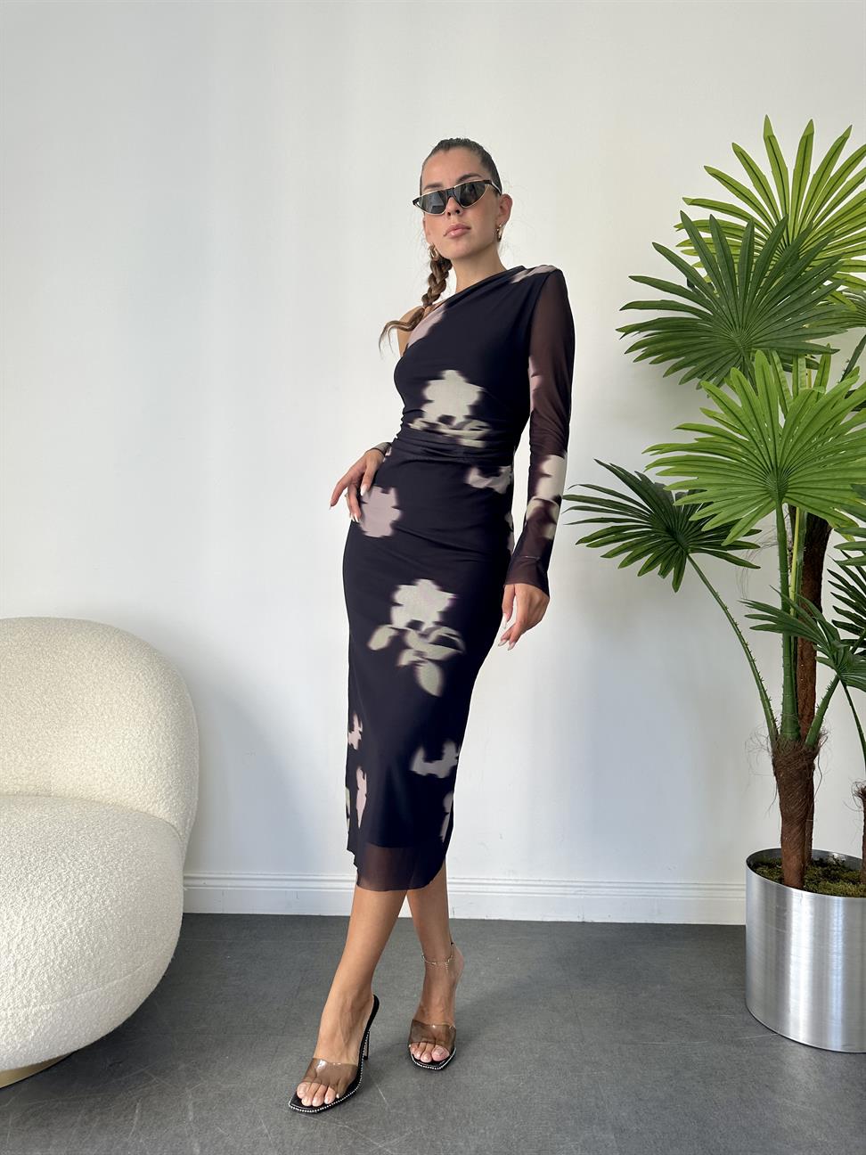 Siyah Tek Kol Batik Desen Kadın Elbise