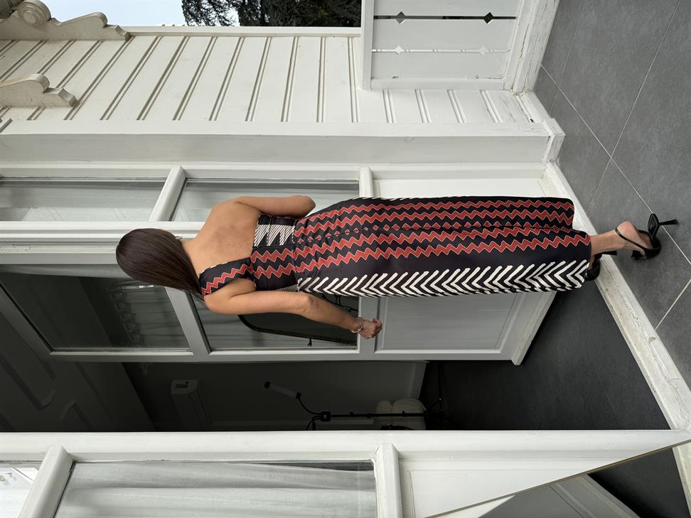 Siyah Tek Omuz Saten Elbise