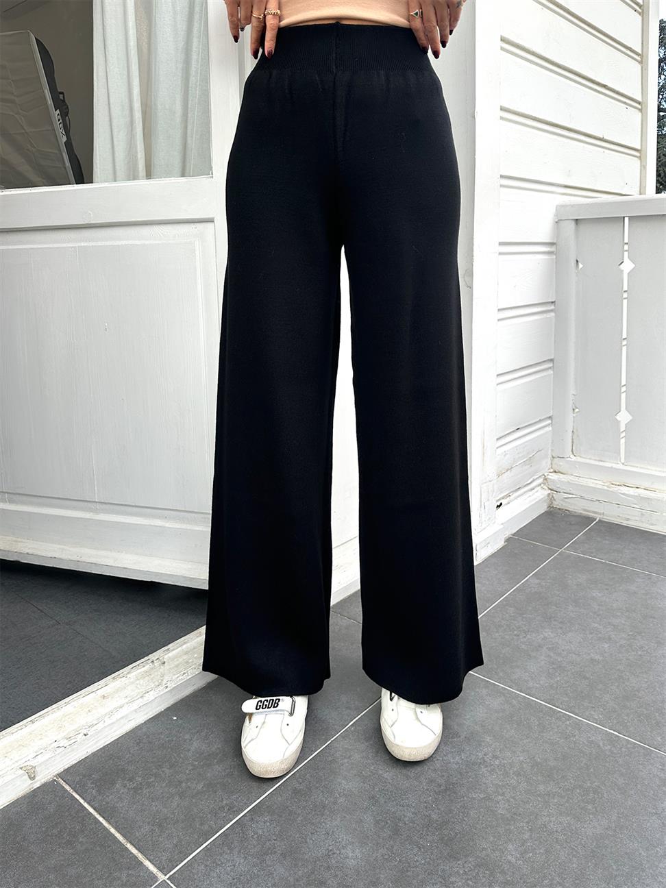 Siyah Triko Pantolon