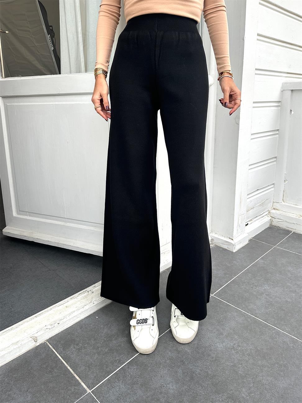 Siyah Triko Pantolon