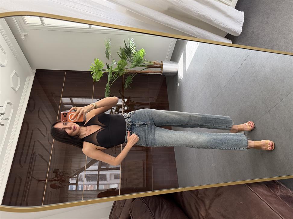 Siyah Tül Tasarımlı Bodysuit