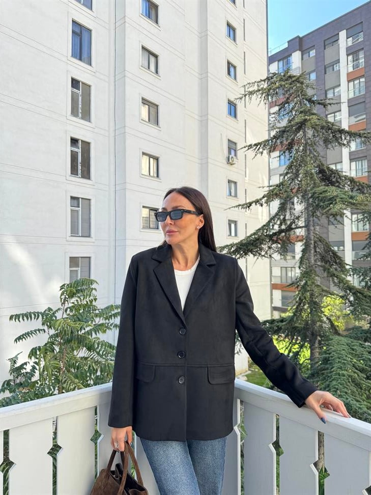 Siyah Üç Düğmeli Blazer Ceket